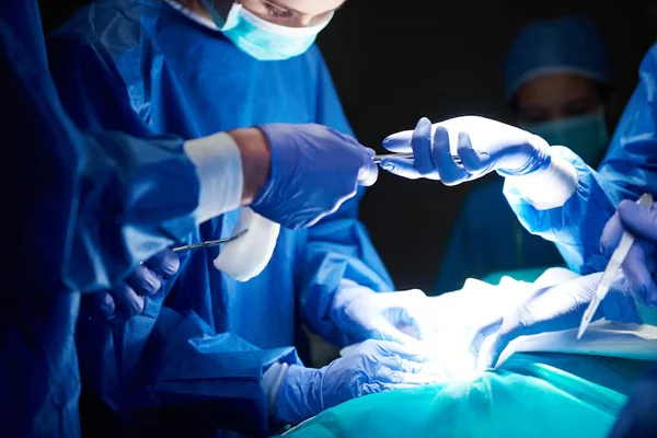 Robotic and VAT Surgeries for Lung Cancers and Thoracic Malignancies